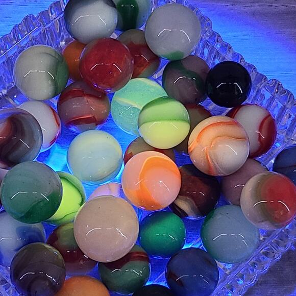 Vintage Mixed Lot 42 Marbles Some Glow - Picture 4 of 5